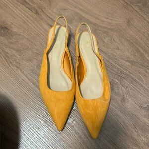 New without tags H&M pointy ballet flats